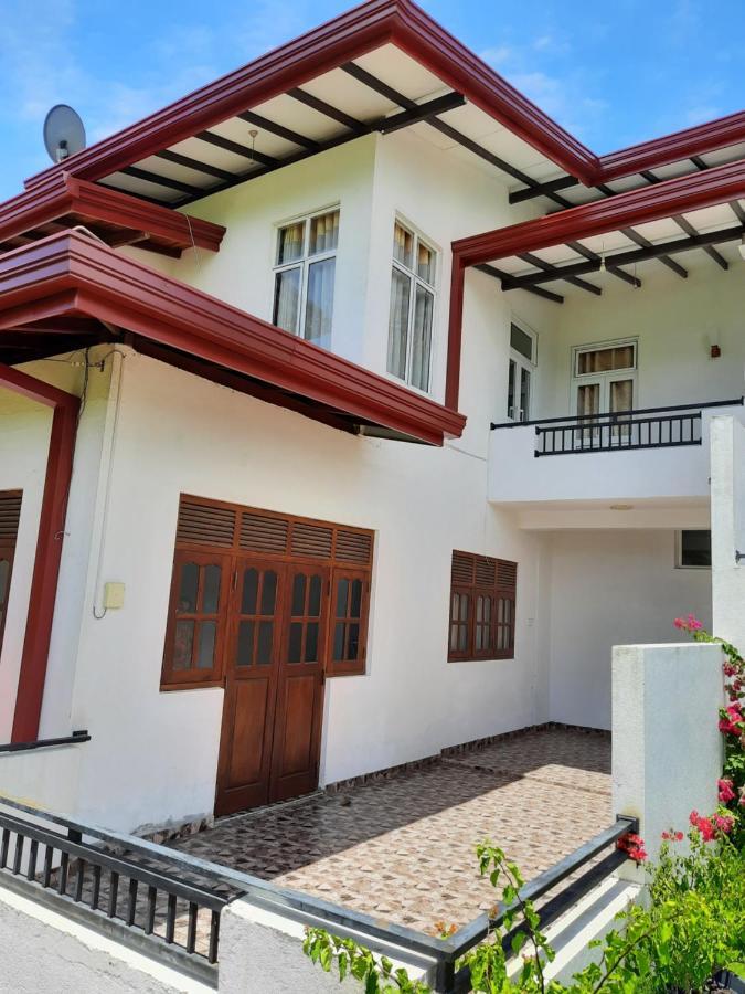 Lake View Villa Mirissa Εξωτερικό φωτογραφία